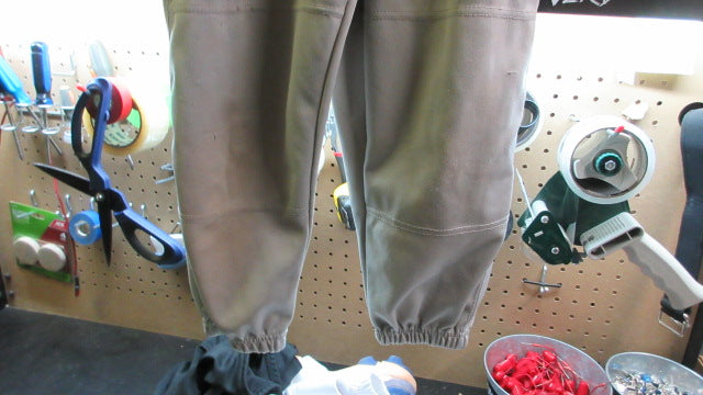 Load image into Gallery viewer, Used Franklin Elastic Bottom Baseball Pants - Size Youth Medium
