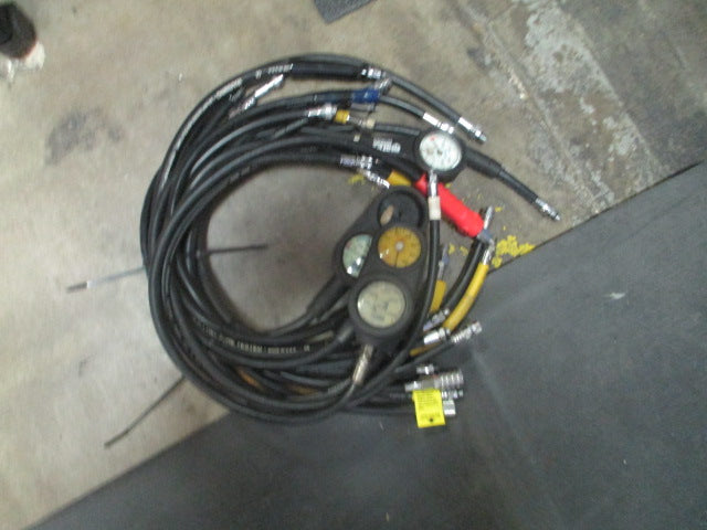 Load image into Gallery viewer, Used Bulk Replacement BCD and Regulator Hoses(AS IS See Pictures)

