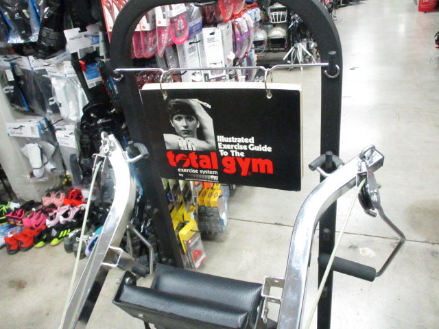 Load image into Gallery viewer, Used Total Gym With Exercise Guide
