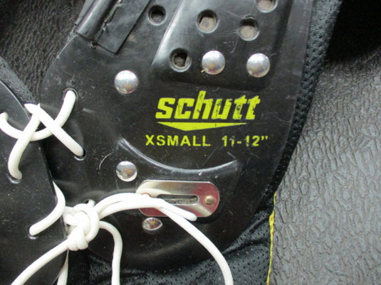 Used Schutt Y Flex 2.0 Size XSmall Shoulder Pads