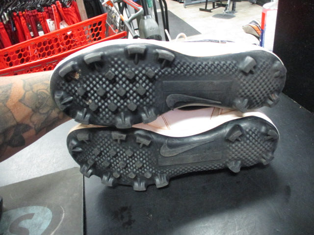 Load image into Gallery viewer, Used Nike Jordan 1 Size 8.5 Baseball Cleats
