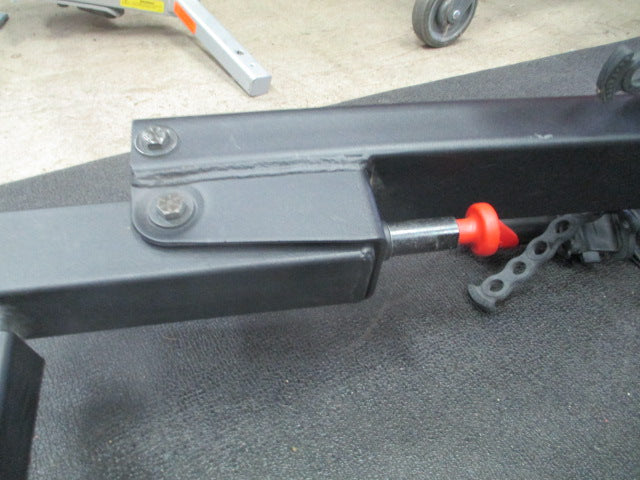 Load image into Gallery viewer, Used Yakima Long Haul 3 Bike Hitch Rack
