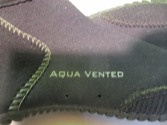 Used Scuba Max Size 6 Aqua Vented Dive Boots