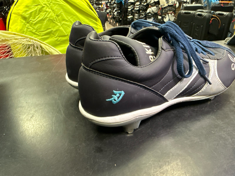 Load image into Gallery viewer, Used Fosekift Custom Jp Metal Cleats Size 29"
