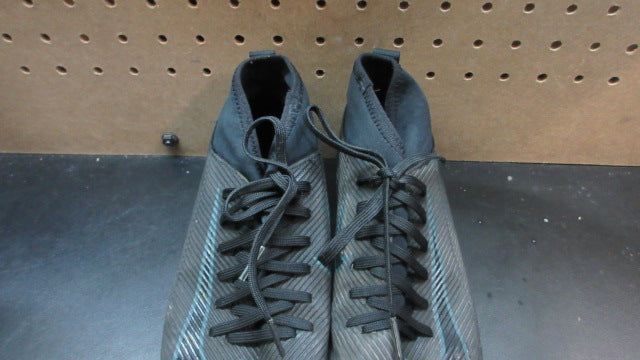 Load image into Gallery viewer, Used Nike Mercurial Superfly 10 Academy Soccer Cleats - Size Youth 3
