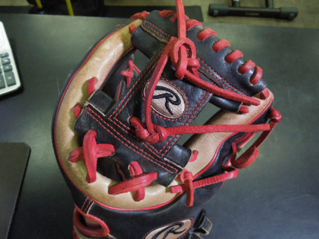 Load image into Gallery viewer, Used Rawlings HOH PROR314-2B R2G 11.5" RHT Baseball Infielder Glove
