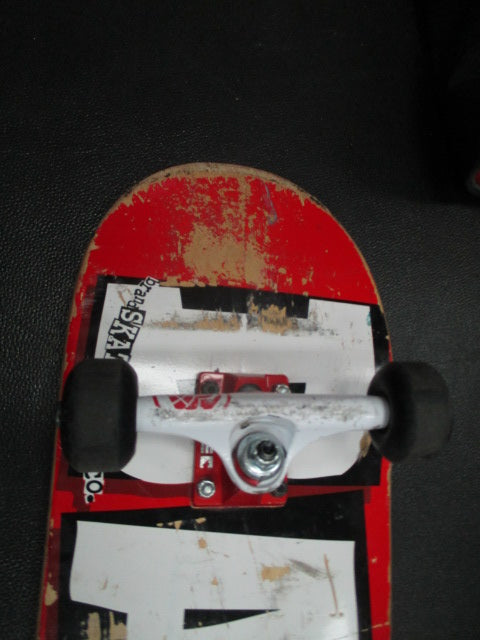 Load image into Gallery viewer, Used Baker 31&quot; Complete Skateboard
