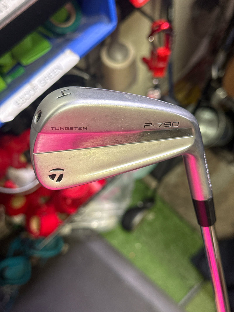 Load image into Gallery viewer, Used TaylorMade Tung. P-790 Right Hand 4 Iron
