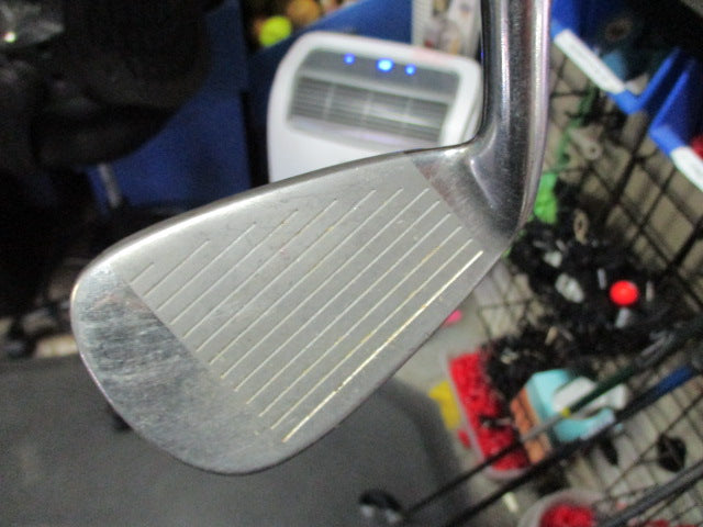 Load image into Gallery viewer, Used Tour Edge Bazooka HT-Max-D RH 5 Iron
