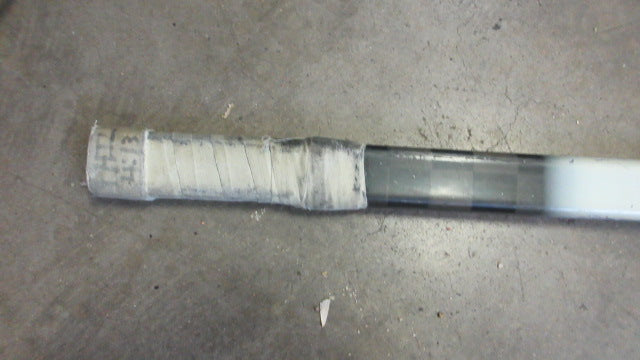 Load image into Gallery viewer, Used Bauer Vapor X:60 Stick&#39;um Hockey Stick - crack
