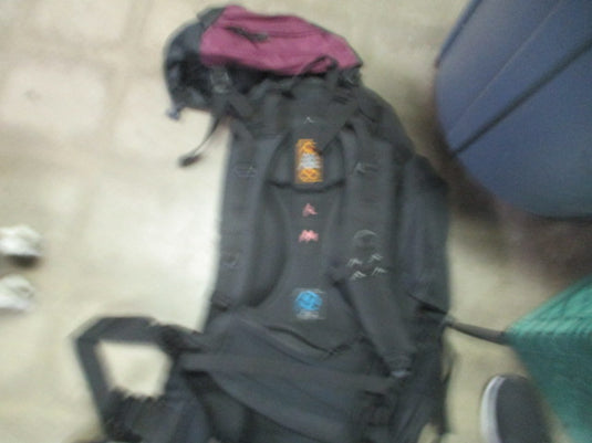 Teton Explorer 65 5lb Pack 65 Liter Weist 28"-70" Maroon