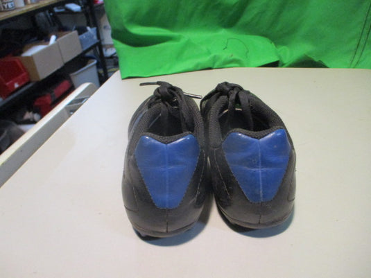 Used Adidas Size 2.5 Soccer Cleats