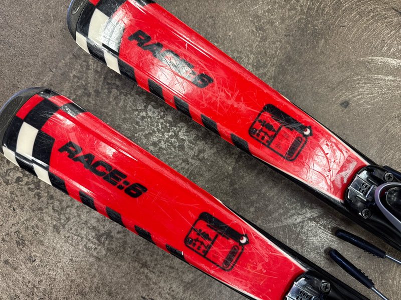 Load image into Gallery viewer, Used Atomic Race 6 Downhill Skis with SL70 Bindings Size 140cm
