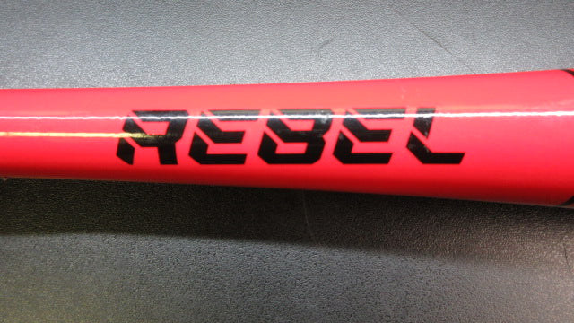 Load image into Gallery viewer, Used Easton Rebel 33" -7 Slowpitch Aluminum Softball Bat

