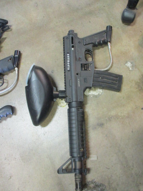 Load image into Gallery viewer, Used Tippmann Bravo 1 Elite Painball Gun With Hopper
