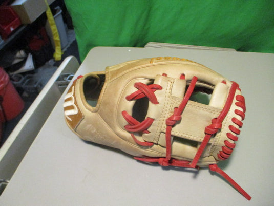 Used Marucci 43A2 Cypress Series M Type 11.5