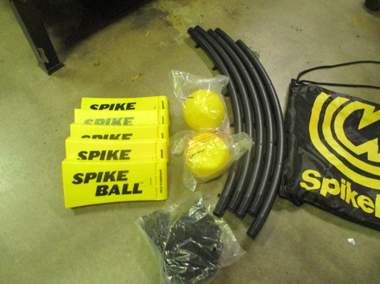 Like New Complete Spike Ball Set with 2 Balls, Net And Carry Bag