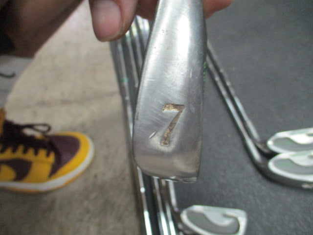 Load image into Gallery viewer, Used Tour Hawk Reflex Inc Iron Set 3-9, PW - RH
