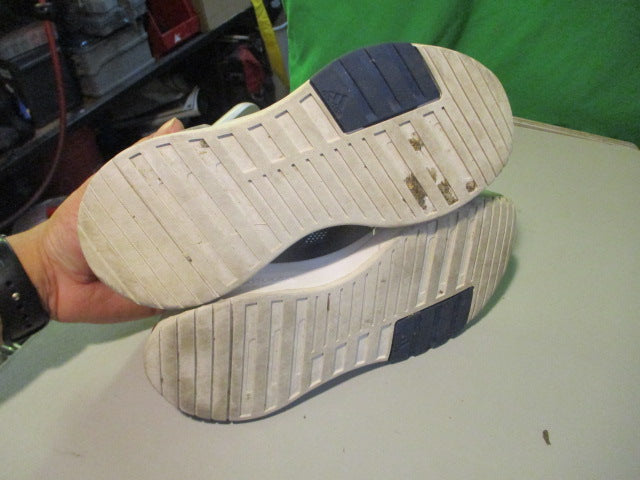 Load image into Gallery viewer, Used Adidas Marvel Youth 1 Sneakers
