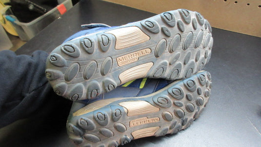 Used Merrell Outback Hiking Shoes - Size 7