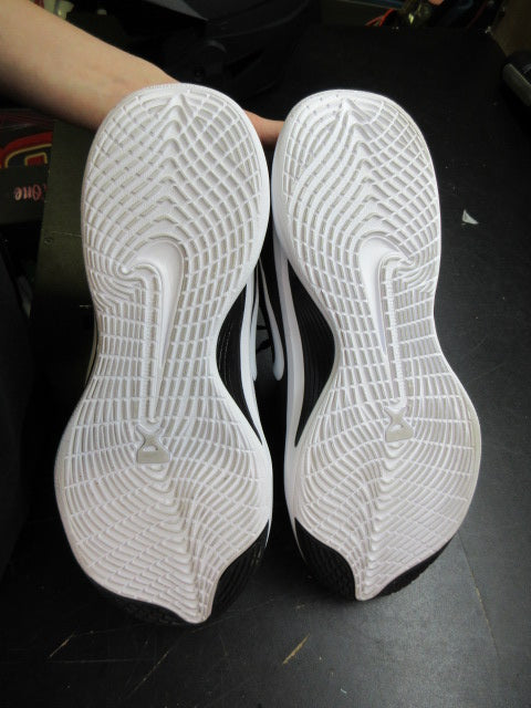Load image into Gallery viewer, Used Nike A'One TB A'ja Wilson Sneakers - Size 11.5
