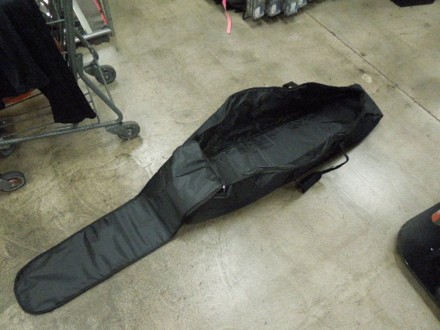 Load image into Gallery viewer, Like New RAM Golf Padded Travel Bag Cover
