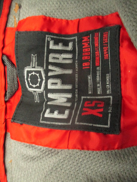 Load image into Gallery viewer, Used Empyre Skeletor Slim Fit Snow Pants Size XS
