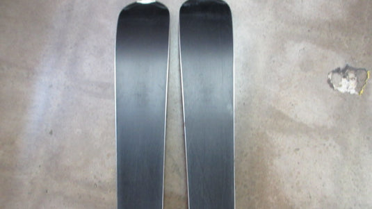 Used Salomon X-Drive Downhill Skis w/ Salomon Bindings Size 161cm