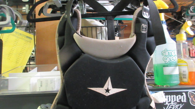 Load image into Gallery viewer, Used All-Star Catchers Chest Protector - Youth
