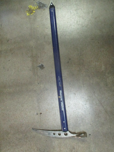 Load image into Gallery viewer, Used Mountain Tech. Vintage Ice Axe
