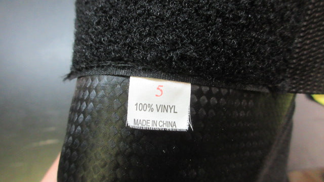 Load image into Gallery viewer, Used ATA Taekwondo Sparring Shoes - Size 5
