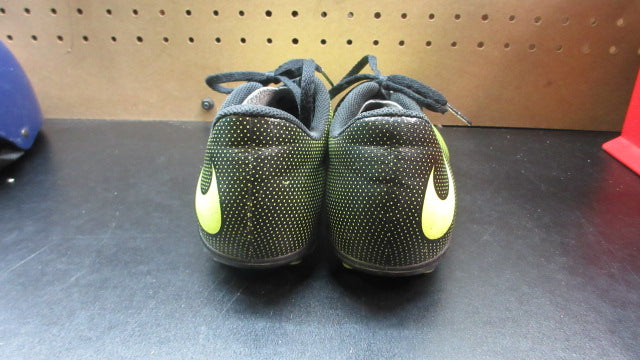 Load image into Gallery viewer, Used Nike Soccer Cleats - Youth Size 6
