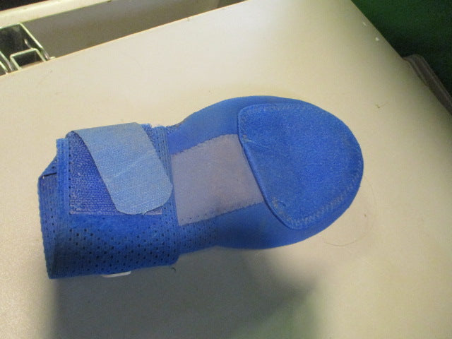 Load image into Gallery viewer, Used Guardian Royal Blue Youth Sliding Mitt
