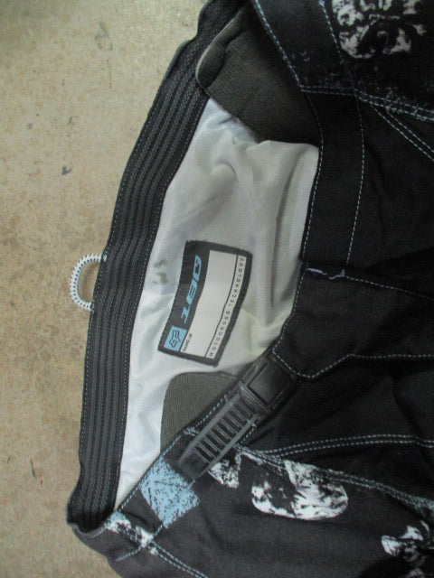 Load image into Gallery viewer, Used Fox 180 Motorcross Pants No Size Found

