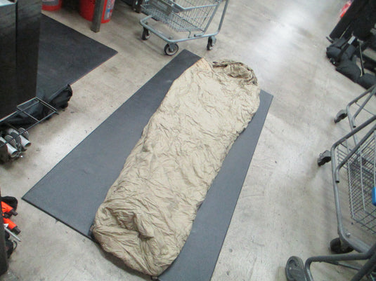 Used Sungpak 2 Deg Camping Sleeping Bag