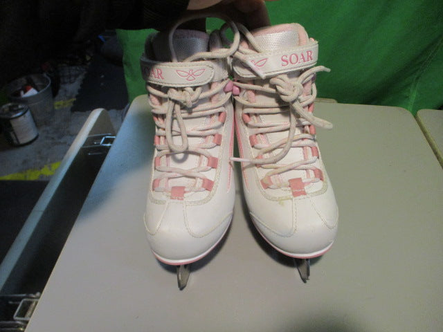 Load image into Gallery viewer, Used Riddell 615 Soar Junior Size 13 Figure Skates
