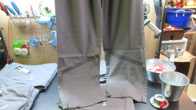 Load image into Gallery viewer, Under Armour Windbreaker Sweat Pants - Size XS
