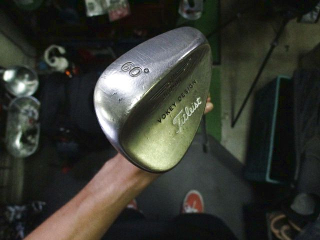Load image into Gallery viewer, Used Titleist B Vokey 260.08 Right Hand 60º Lob Wedge
