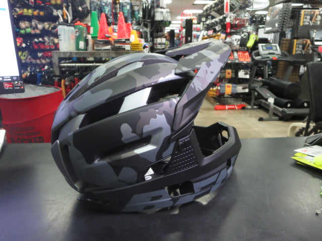 Load image into Gallery viewer, Like New Bell Super Air R Spherical MIPS Helmet Size Medium
