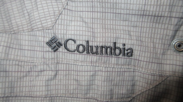 Load image into Gallery viewer, Used Columbia Grey Snow Jacket Youth Size Medium
