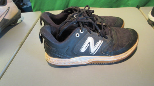 Used New Balance Turf Cleats Size 7