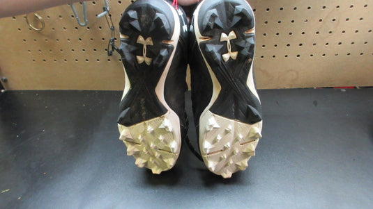 Used Under Armour Leadoff Baseball Cleats - Size 7