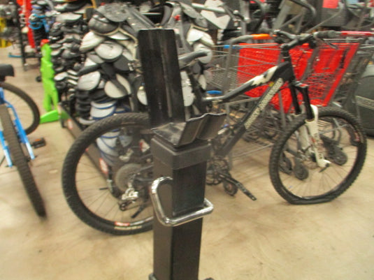 Used 2 Piece Adjustable Squat Rack
