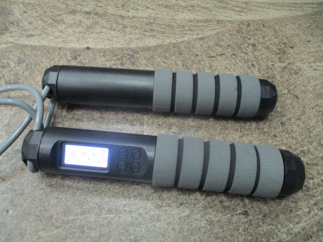 Load image into Gallery viewer, Used Digital Cordless Jump Rope
