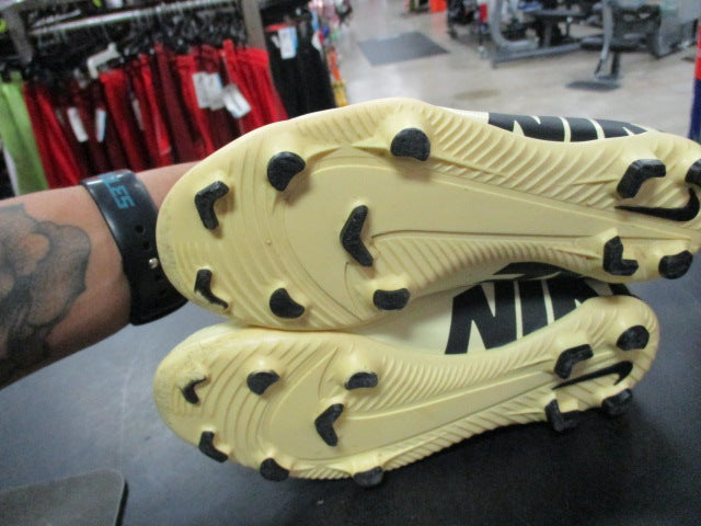 Load image into Gallery viewer, Used Nike Mercurial Size Youth 1 Soccer Cleats
