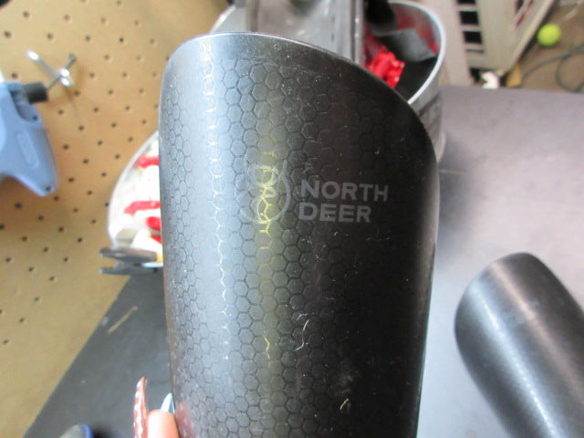 Load image into Gallery viewer, Used North Deer Soccer Shin Guards
