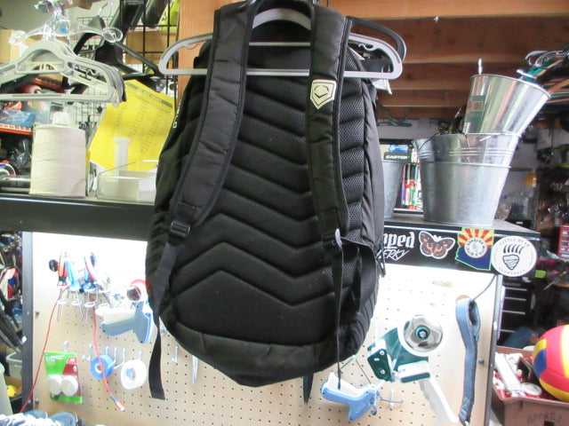 Load image into Gallery viewer, Used Evoshield Standout Backpack
