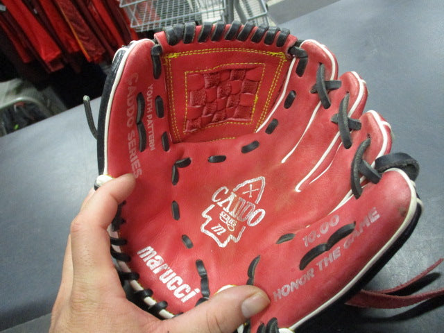 Load image into Gallery viewer, Used Marucci Caddo Series V2 10&quot; Glove - RHT

