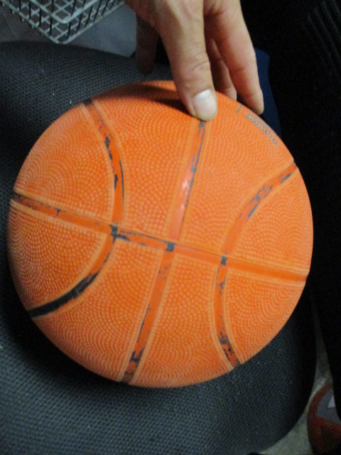 Load image into Gallery viewer, Used Logan Sport 250 Series Size 7 Basketball
