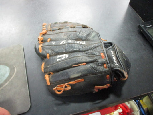 Used Mizuno MVP Youth Glove - RHT